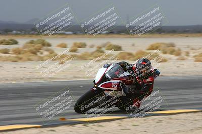media/Mar-01-2025-Race Pace (Sat) [[ebf7b6e548]]/8-Vested (Turn 4 Inside) 11am/